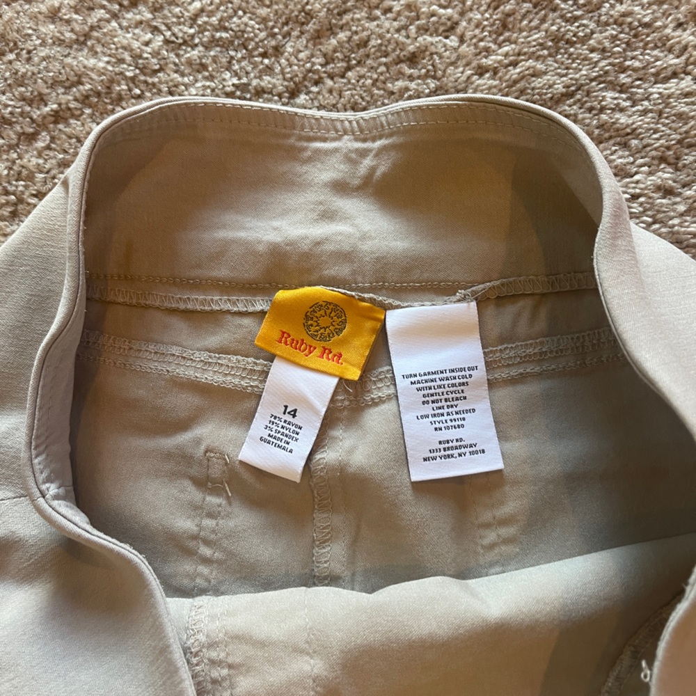 Ruby Rd. Women's Tan Bermuda Shorts - Picture 3 of 5